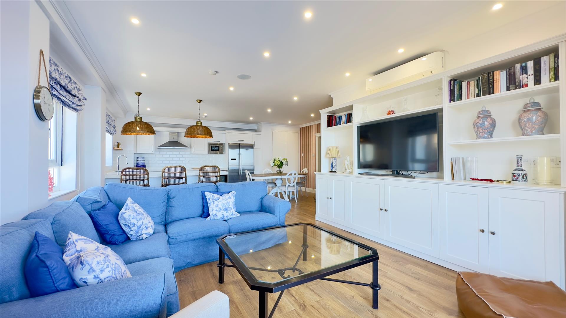 Image of House - 2 Bedrooms - 1 Bathrooms for Sale in South District-Gibraltar, Image 6